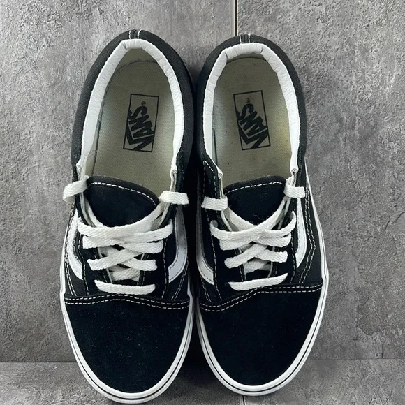 Vans Old Skool Black White Youth Size 3 Unisex - Picture 7 of 8